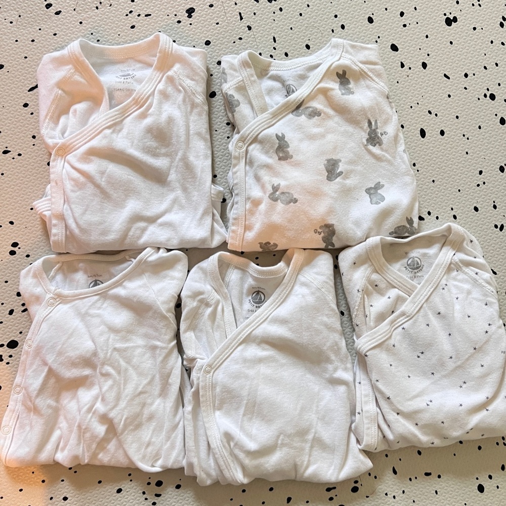 Petit Bateau long sleeve baby onesie - 6M x 5